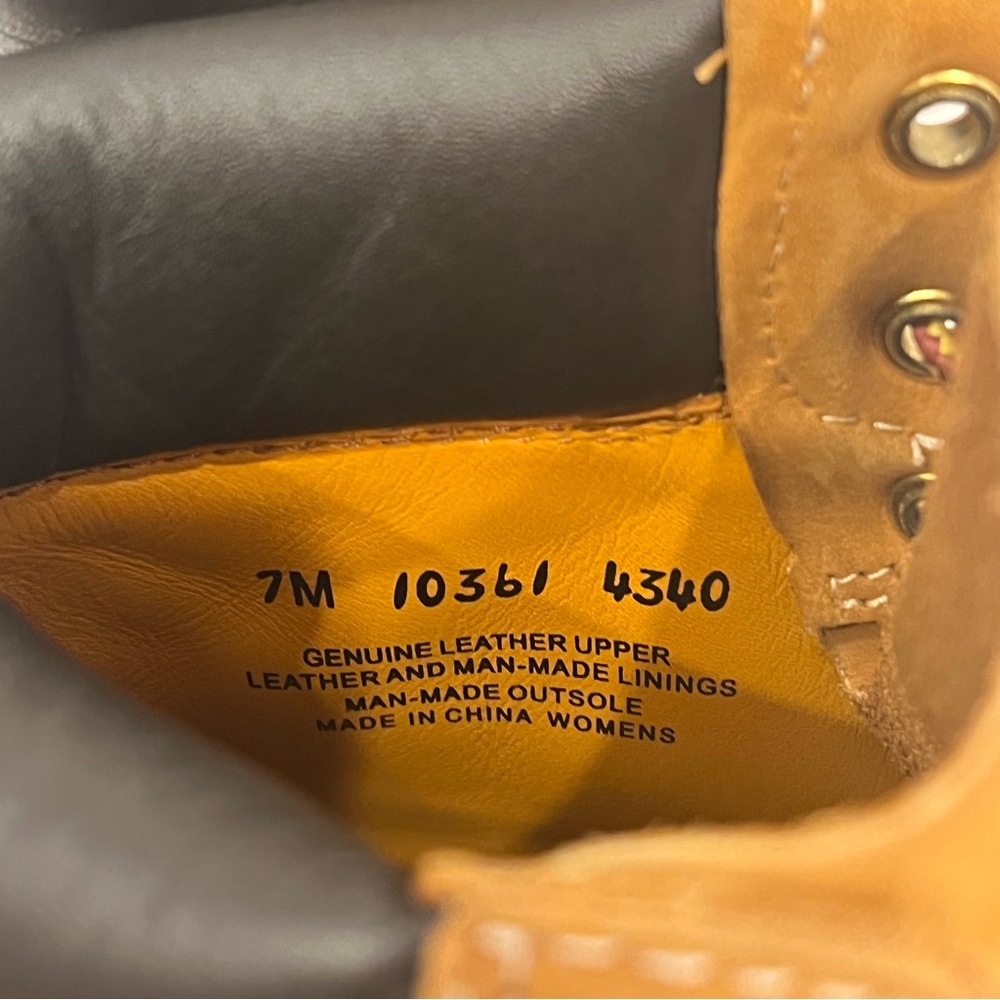 Timberland Boots (wheat/ brown women’s size 7) - Picture 6 of 6